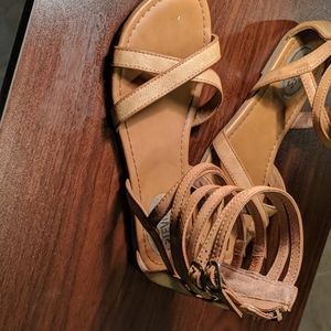 Sandles